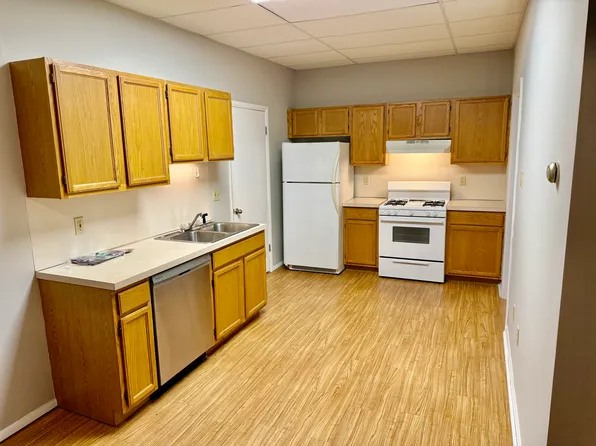 50 Fort St APT 2, Kingston, PA 18704