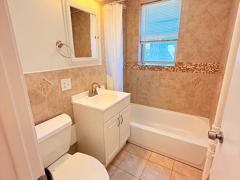 98 Washington St #29 — Photo 4