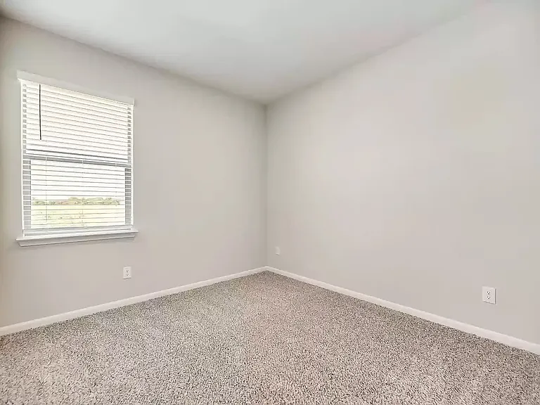 2013 Yarborough Dr — Photo 16
