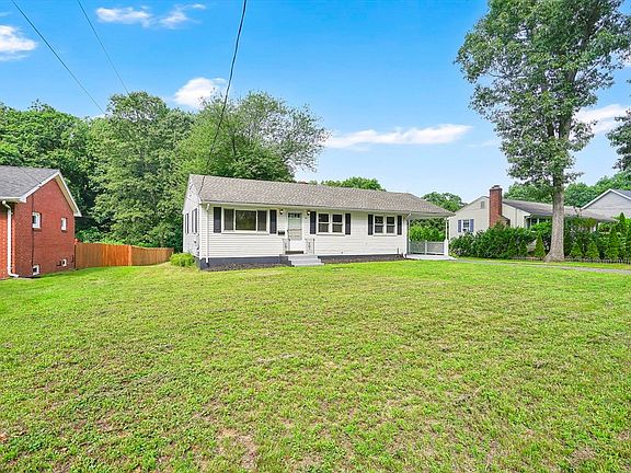 3rd image of 250 Old Lyman Rd