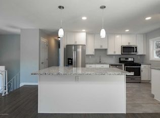 618 Fawn Dr, Toms River, NJ