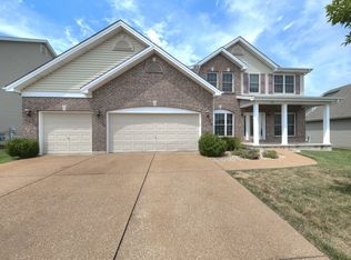 1919 Brothers Ct, Saint Peters, MO 63376