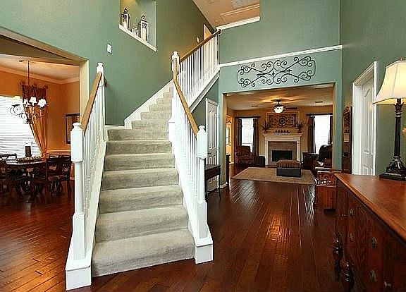 4th image of 24043 Northshire Ln