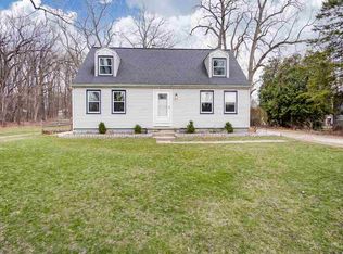 8290 Alvina Dr, Temperance, MI 48182