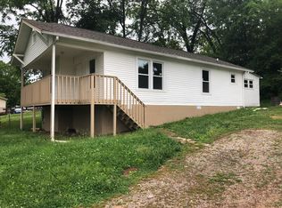 3305 Oak Grove St, Knoxville, TN 37920