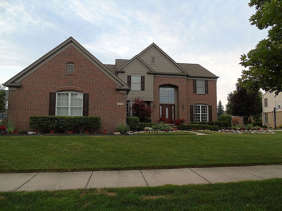 1st image of 47626 Ashford Dr S