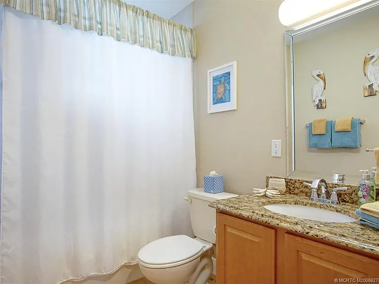 3736 NE Indian River Dr — Photo 14