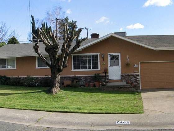 1st image of 7442 Amy Ave