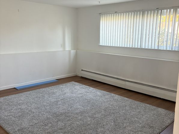 (undisclosed Address)