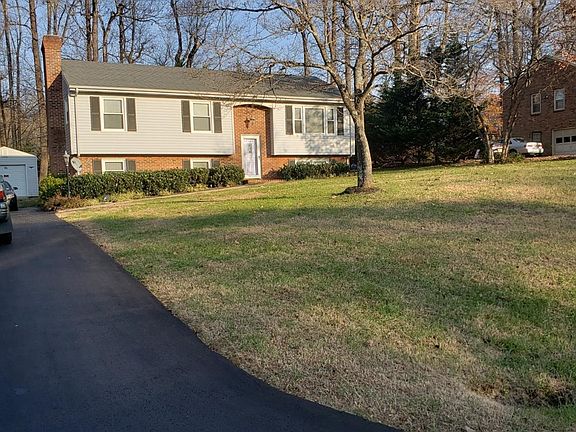 2nd image of 1714 Danbury Dr