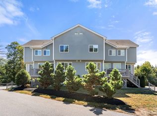 501 Old Bridge Ln, Bellingham, MA 02019