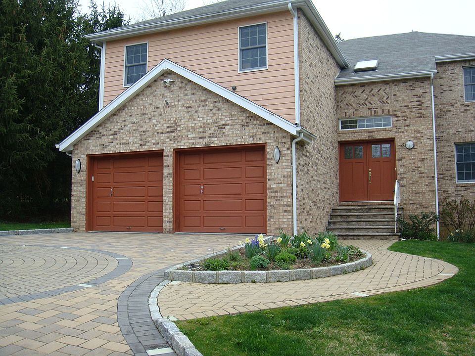 2nd image of 60 Pengilly Dr