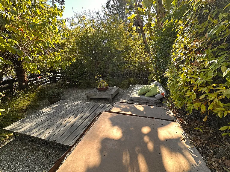 102 Green St #102B — Photo 5