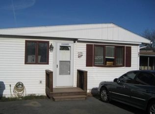 27 Jacob Dr, Clifton Park, NY 12065