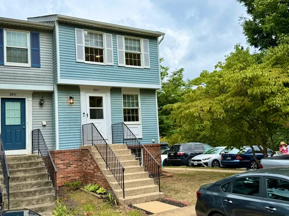 2853 Middleboro Dr, Falls Church, VA 22042
