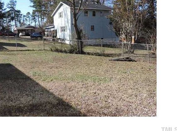 4th image of 102 Star St