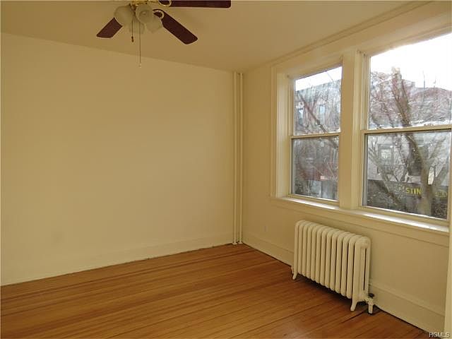 1st image of 548 Warburton Avenue