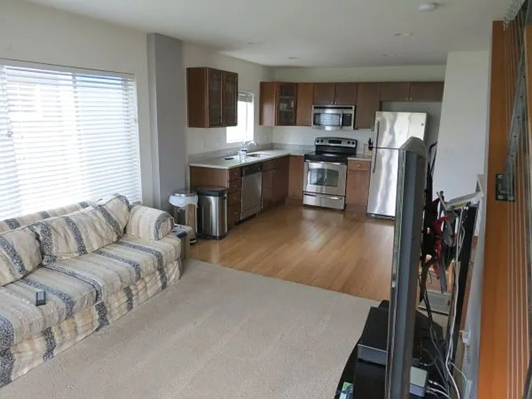 5036 Martin Luther King Jr Way S #B — Photo 6
