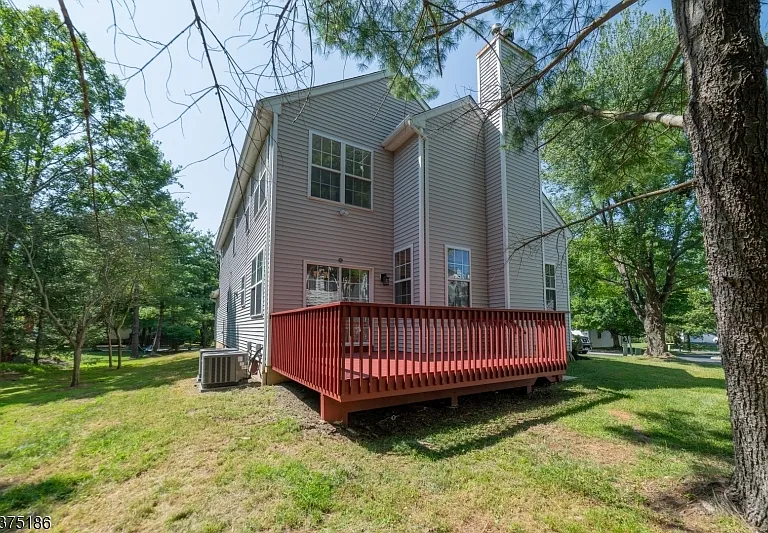 5 Hansom Rd — Photo 36