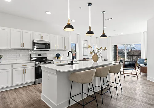 175 W Black St #201 Photo 1