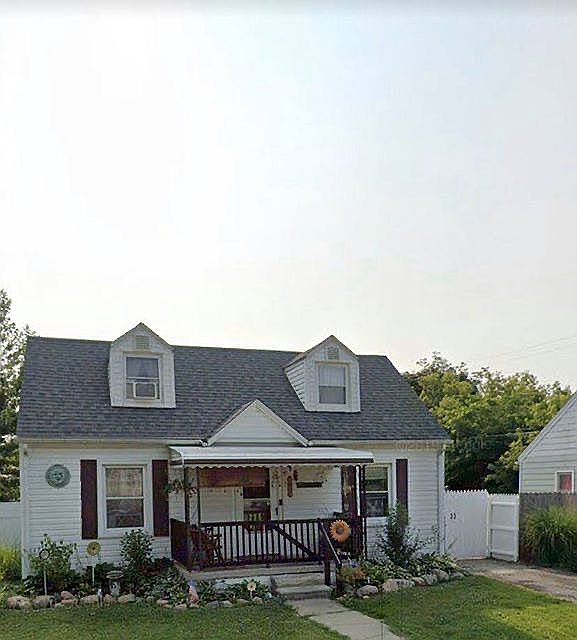 1st image of 1675 Elias St