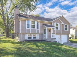 1603 Tyler Dr, Raymore, MO 64083