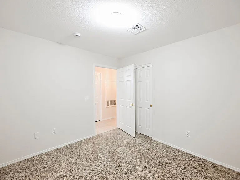 2925 Wigwam Pkwy #124 — Photo 26