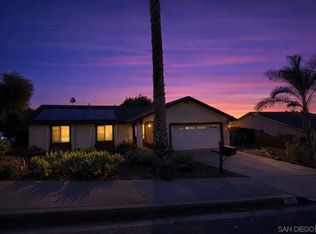 1011 Chestnut Dr, Escondido, CA 92025