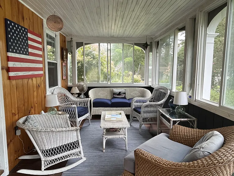 42 Fairview Rd — Photo 3
