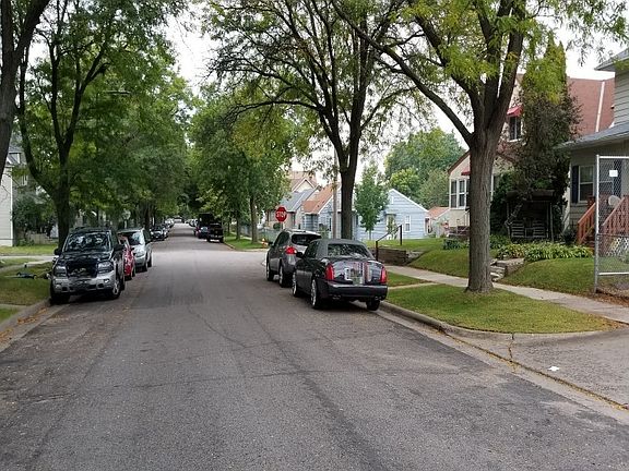 5th image of 892 Jessamine Ave E
