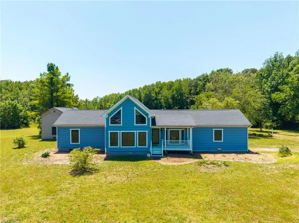 178 Whites Neck Ln, Knotts Island, NC 27950