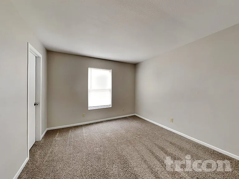 3321 Hapsburg Way — Photo 14