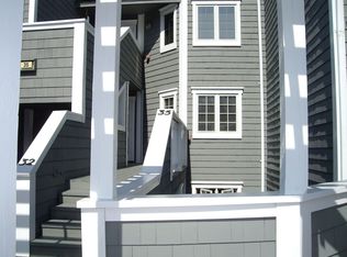 35 Spinnaker Cove Dr, Midlothian, VA 23112