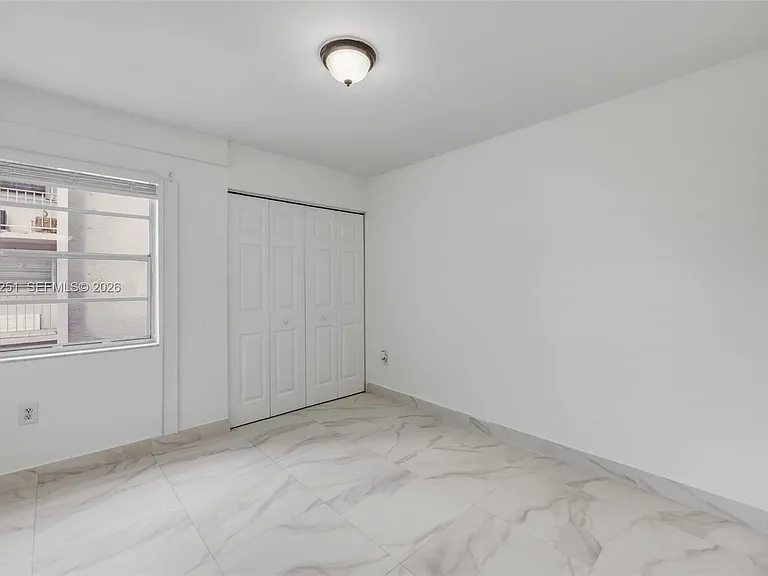140 NW 14th Ave #9 — Photo 11