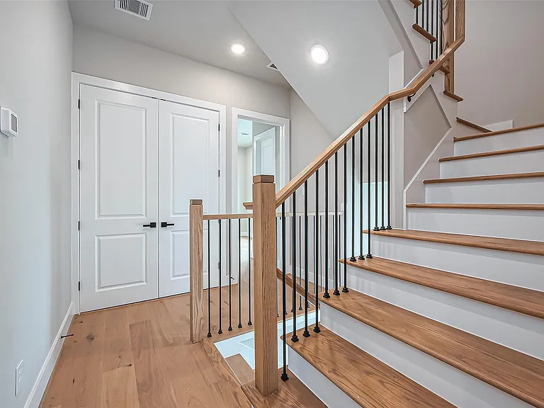 1222 W 24th St #D — Photo 24