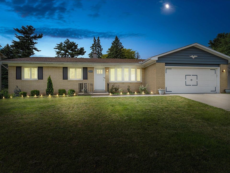 1st image of 2643 Summit Ridge Dr