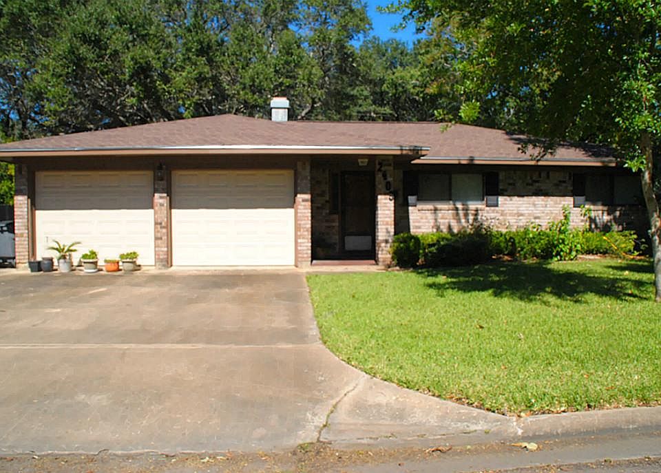 1st image of 2409 White Dr