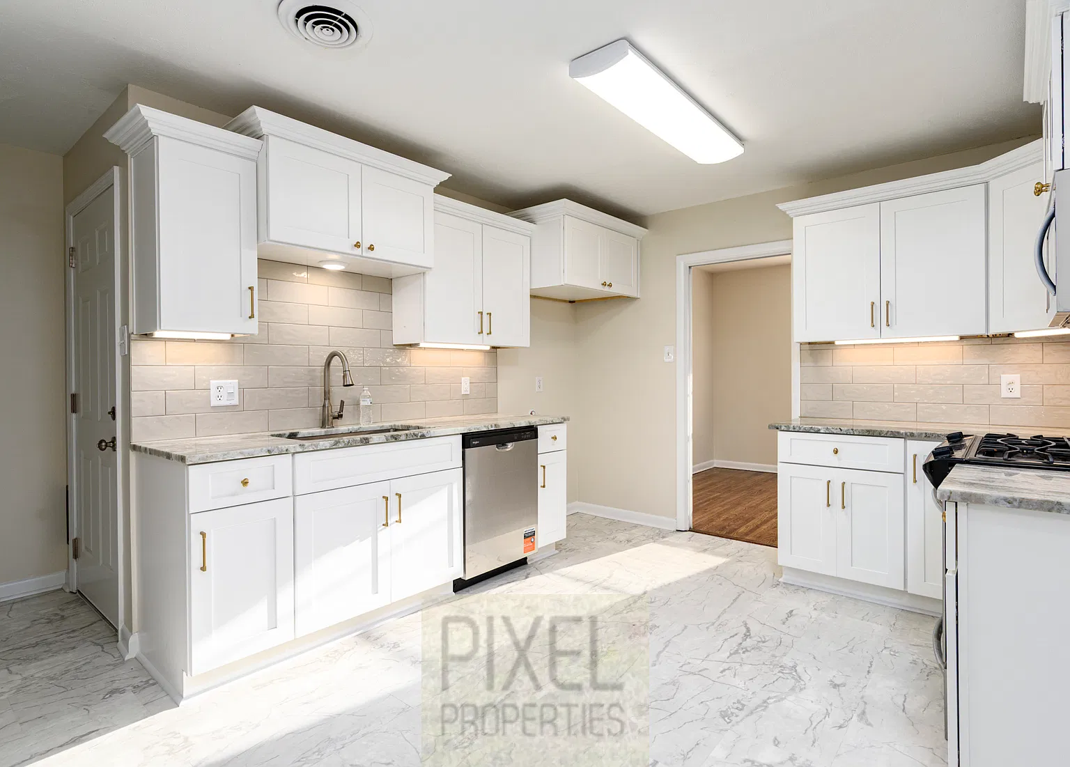 12 Bertwood Dr — Photo 3
