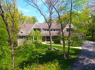 2814 Fawn Trail Ct, Crystal Lake, IL 60012