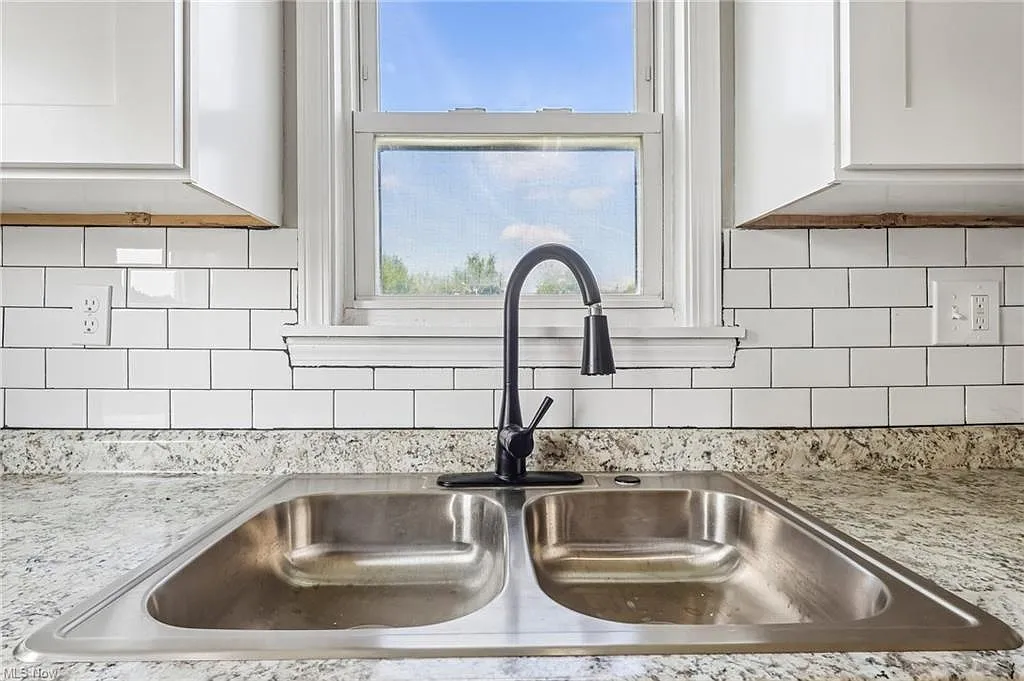 3 bed, 1600 sqft, $1,500 — Photo 4