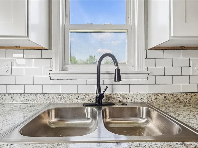 3535 Erin Ave #UP — Photo 4