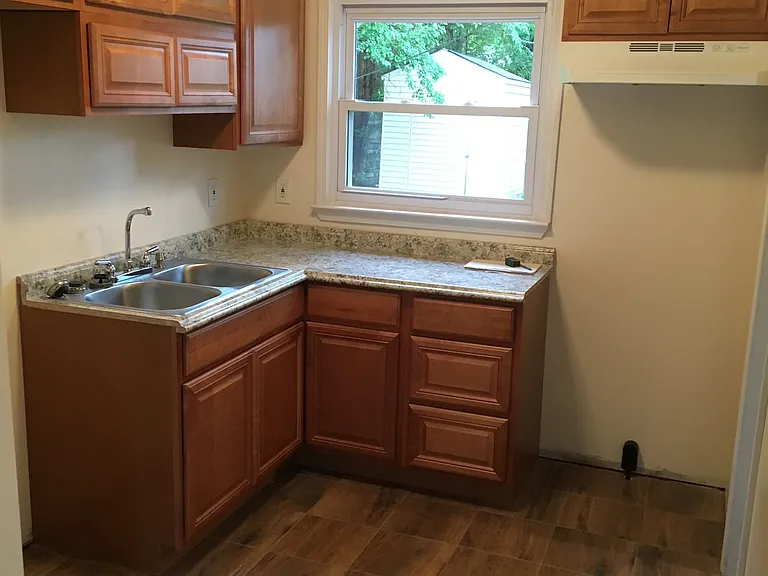 3536 Barry St — Photo 2