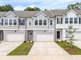 1233 McCoy St, Opelika, AL 36801