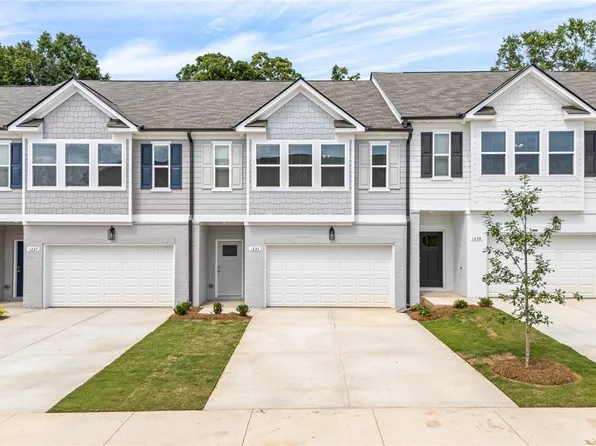 1233 McCoy St, Opelika, AL 36801