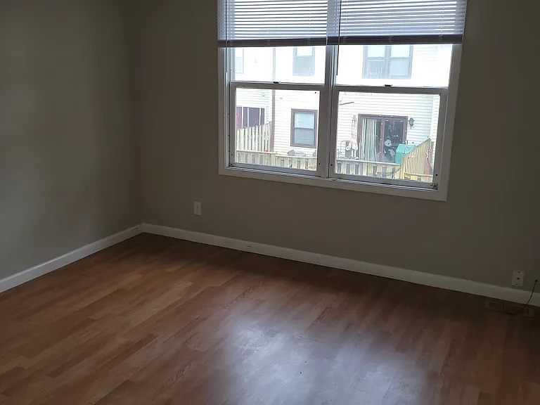 459 Skokie Ln — Photo 18