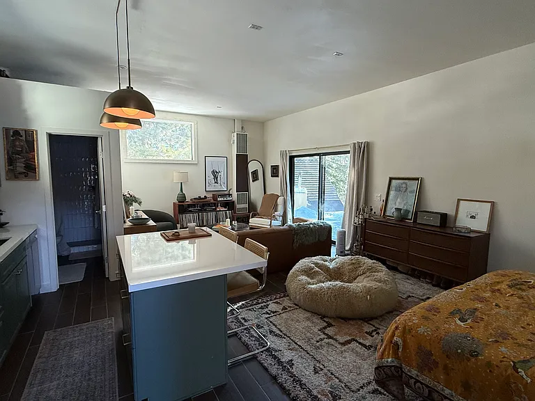 61 Knob Hill Ln #1 — Photo 2