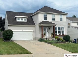 2614 N 165th St, Omaha, NE 68116