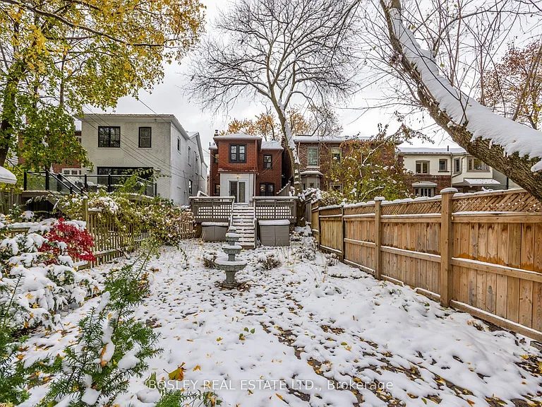 88 Manor Rd E — Photo 18