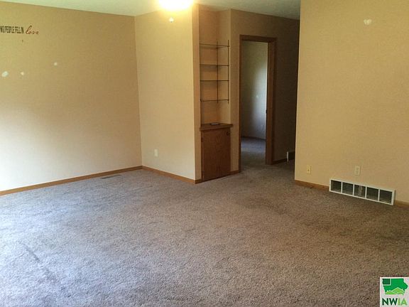 5th image of 2525 S Lakeport St APT 12