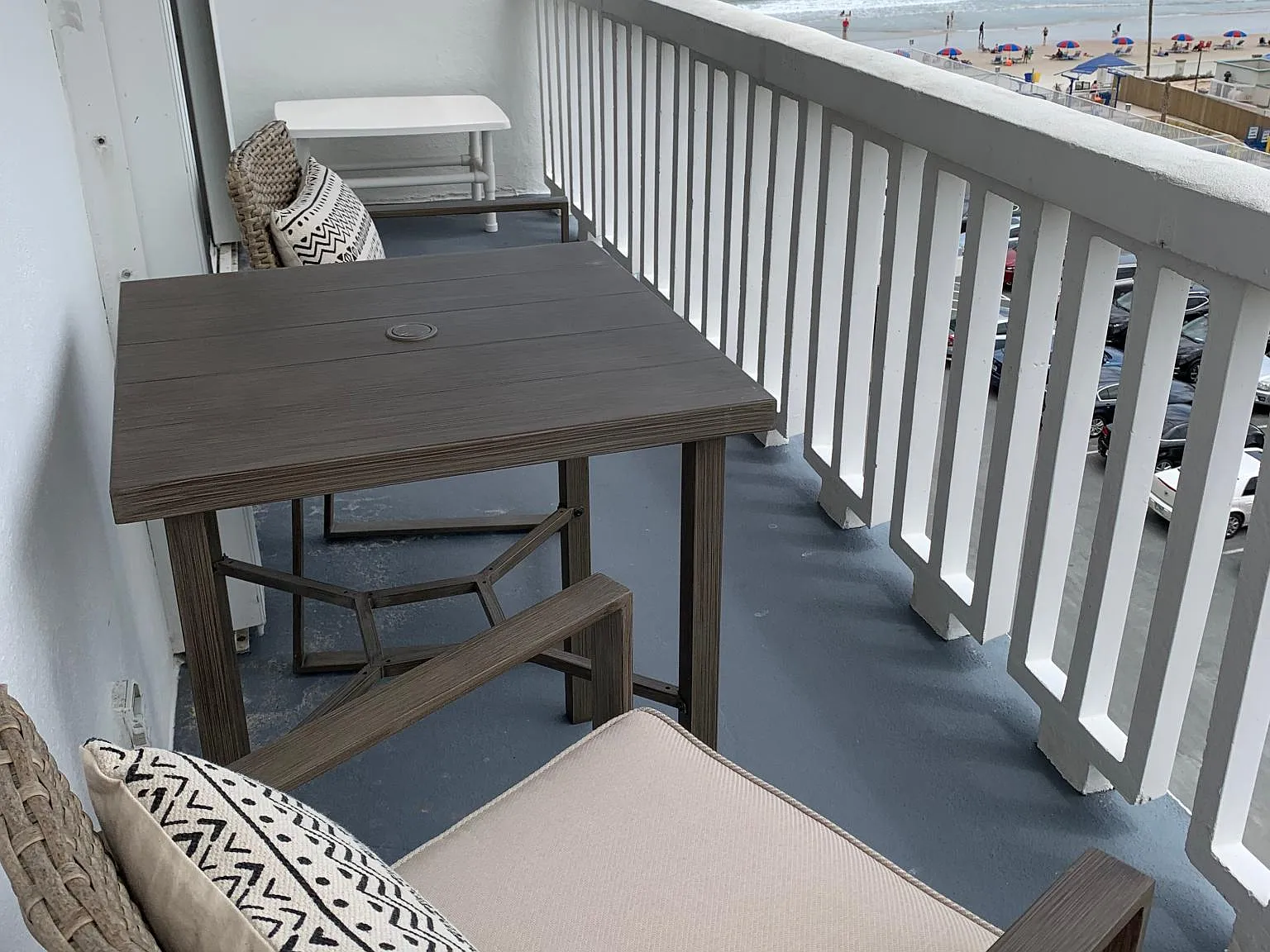 2 bed, 1000 sqft, $2,490 — Photo 4
